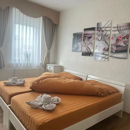 Ferienwohnung Kaethe-Kollwitz-Strasse 54, F2 Altenburg Exterior foto